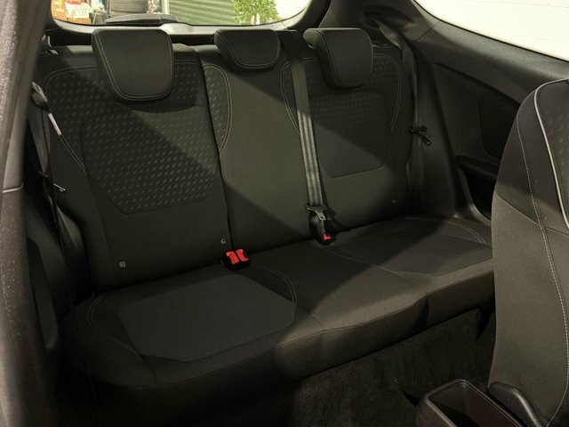 Ford Fiesta 1.1 Ti-vct Zetec Hatchback Euro Red #4