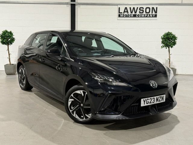 MG MG4 64Kwh Se Long Range Hatchback 2 Black #6