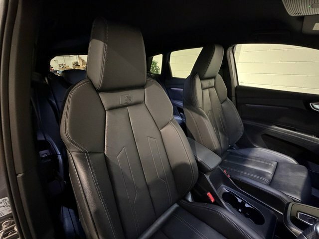 Audi Q4 E Tron Black Black #12