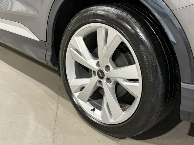 Audi Q4 E Tron Black Black #69