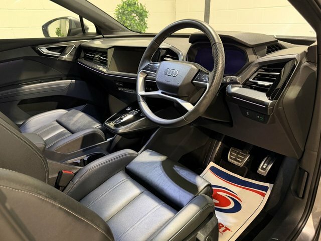 Audi Q4 E Tron Black Black #32