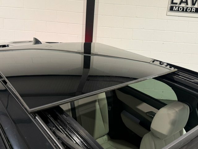 Land Rover Range Rover Velar Velar 2.0 D200 Edition Black #10