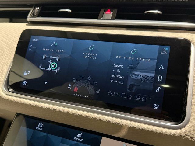 Land Rover Range Rover Velar Velar 2.0 D200 Edition Black #31