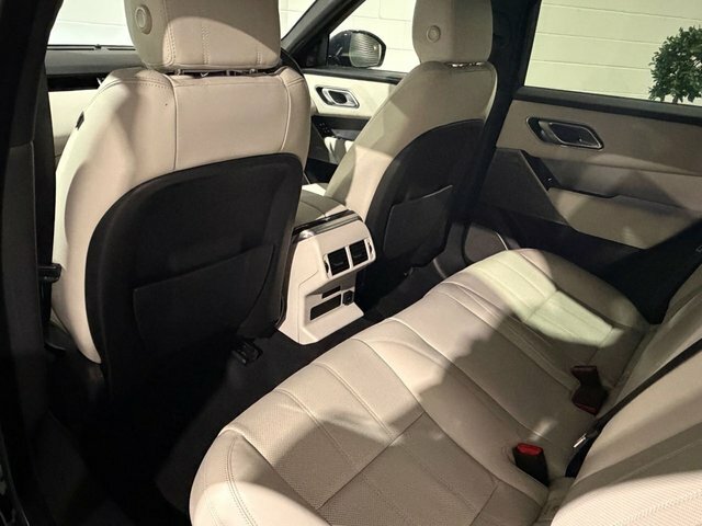 Land Rover Range Rover Velar Velar 2.0 D200 Edition Black #66