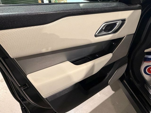 Land Rover Range Rover Velar Velar 2.0 D200 Edition Black #61
