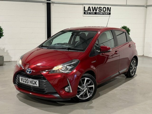 Toyota Yaris Dynamic White #41