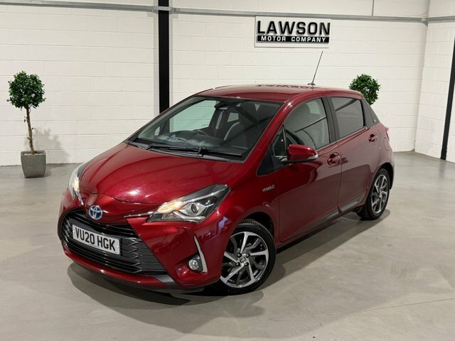 Toyota Yaris Dynamic White #40