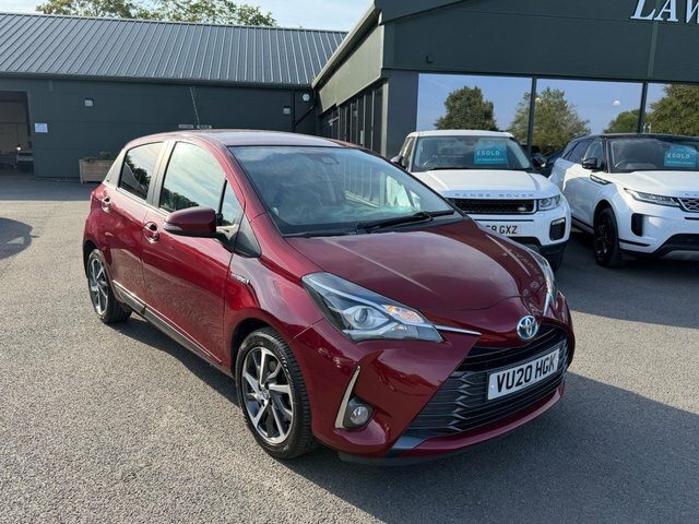 Toyota Yaris Dynamic White #56