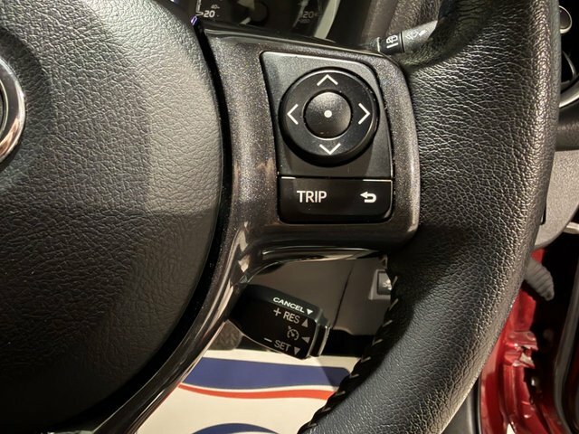 Toyota Yaris Dynamic White #26