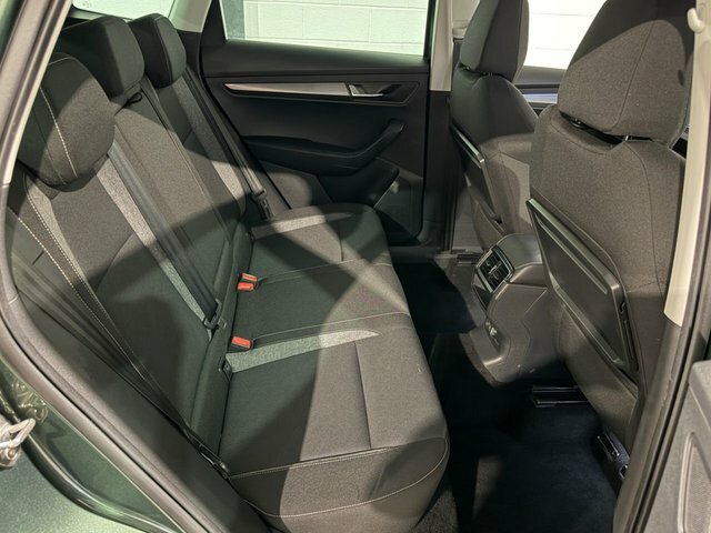 Skoda Karoq 1.5 Tsi Act Se Drive Suv Euro 6 Green #3