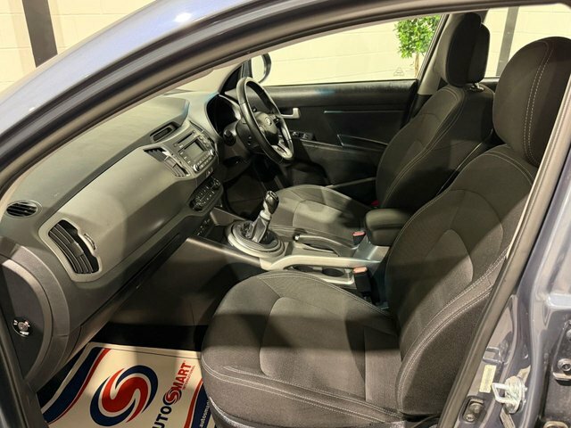 Kia Sportage  Silver #43