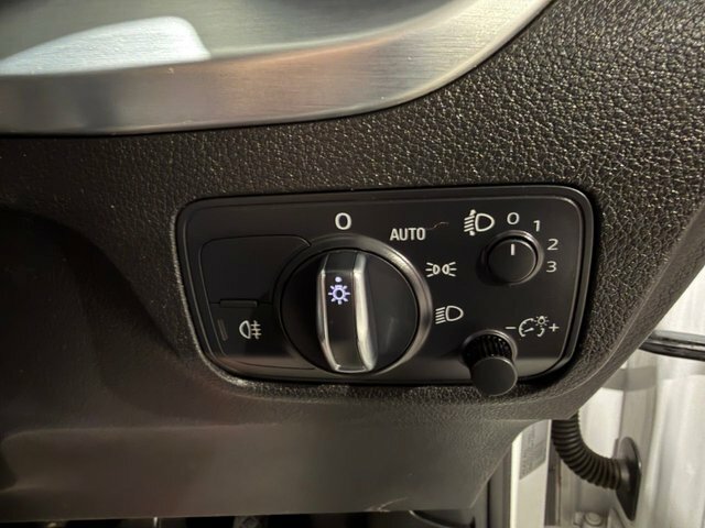 Audi Q2 Tfsi Sport 148 Black #25