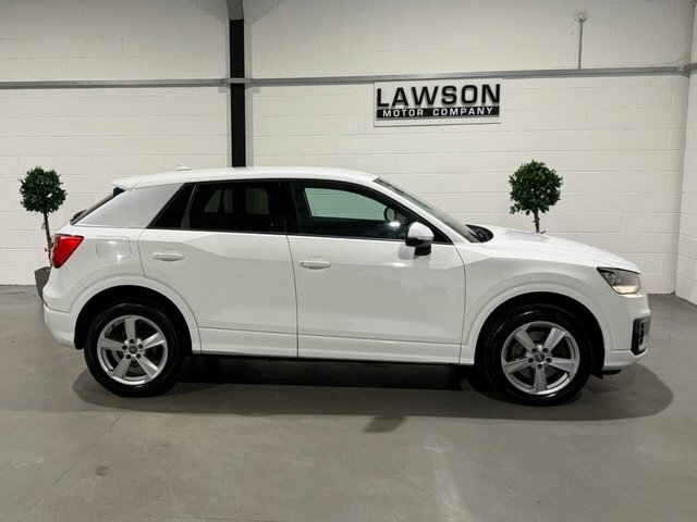 Audi Q2 Tfsi Sport 148 Black #30