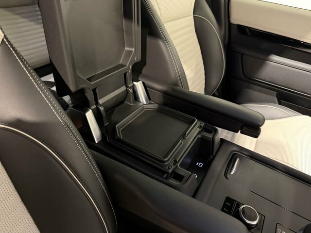 Land Rover Discovery 3.0 D300 Metropolitan Edition Grey #32