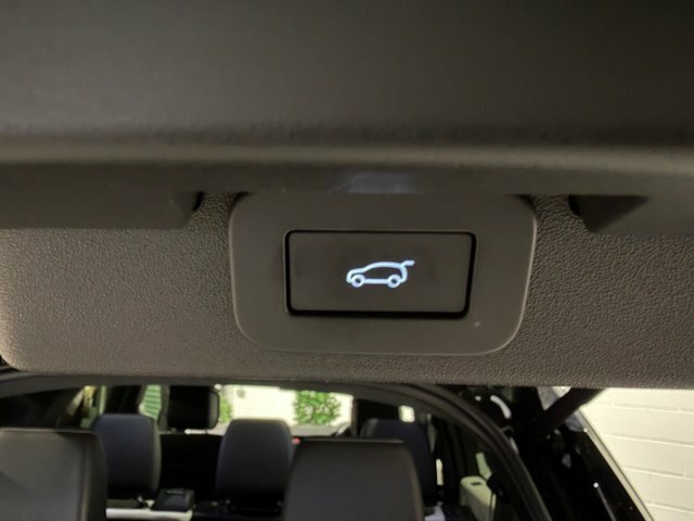 Land Rover Discovery 3.0 D300 Metropolitan Edition Grey #83