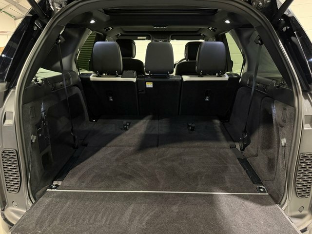 Land Rover Discovery 3.0 D300 Metropolitan Edition Grey #85