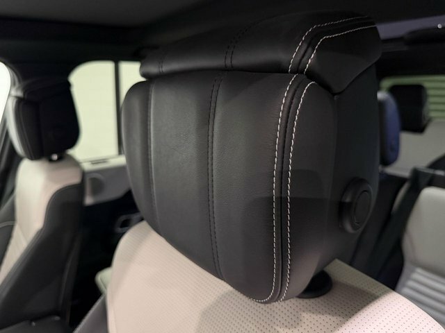 Land Rover Discovery 3.0 D300 Metropolitan Edition Grey #98