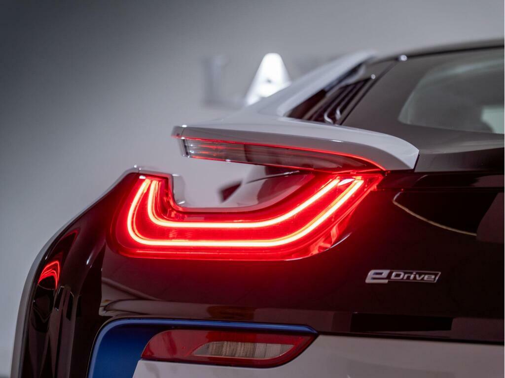 BMW i8 Coupe Blue #20