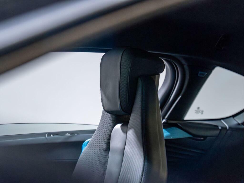 BMW i8 Coupe Blue #37