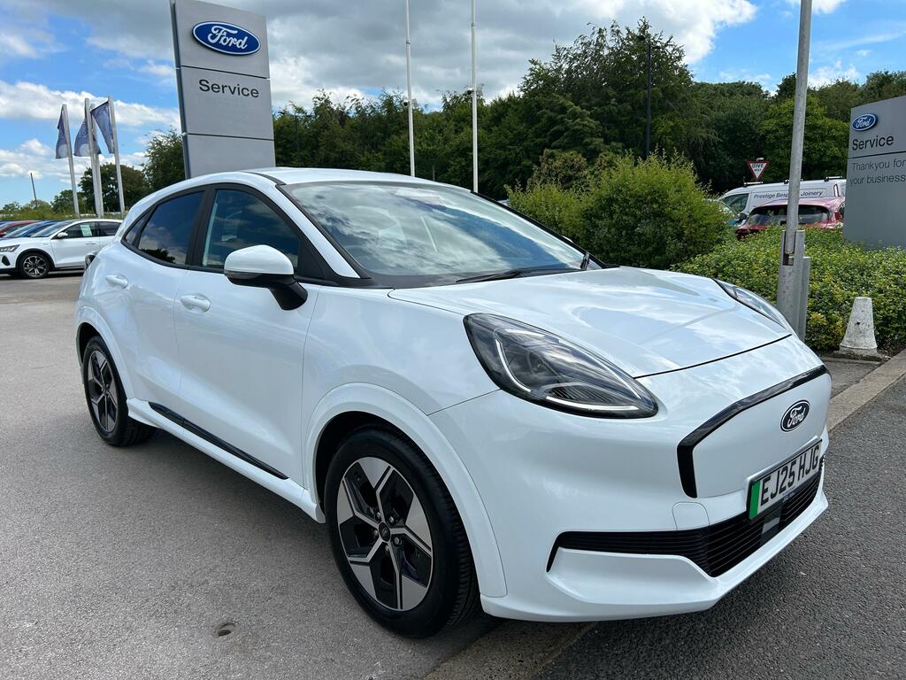 Ford Puma Select All-electric Auto White