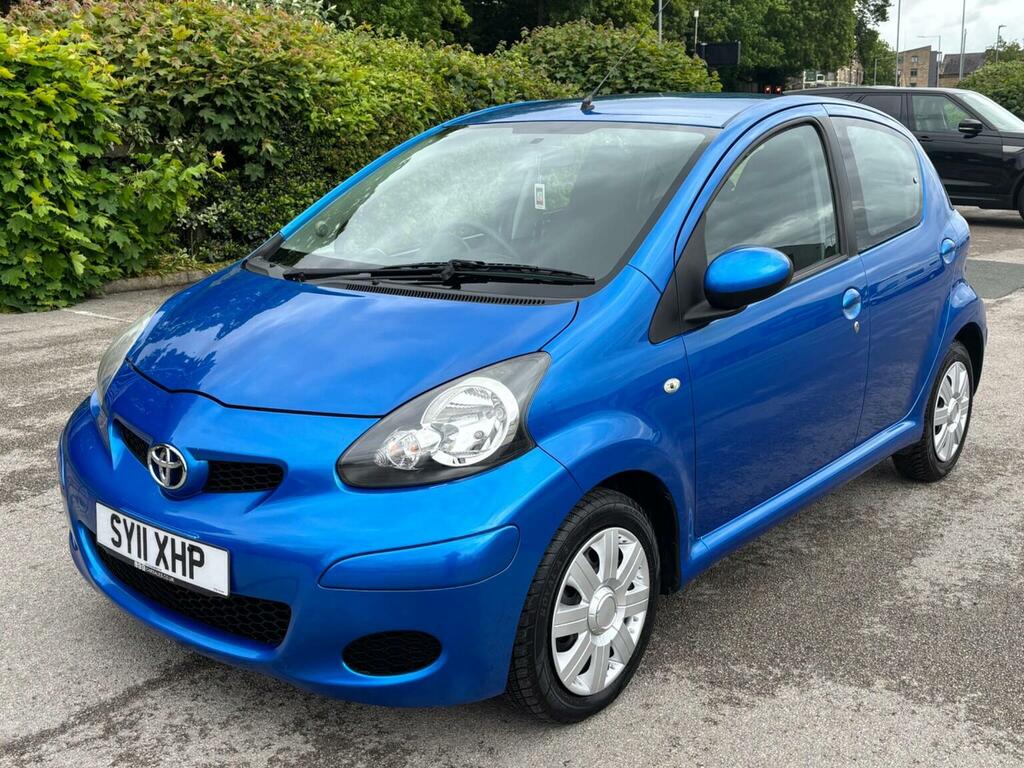 Toyota Aygo Hatchback 1.0 Vvt-i Blue Euro 5 201111 Blue