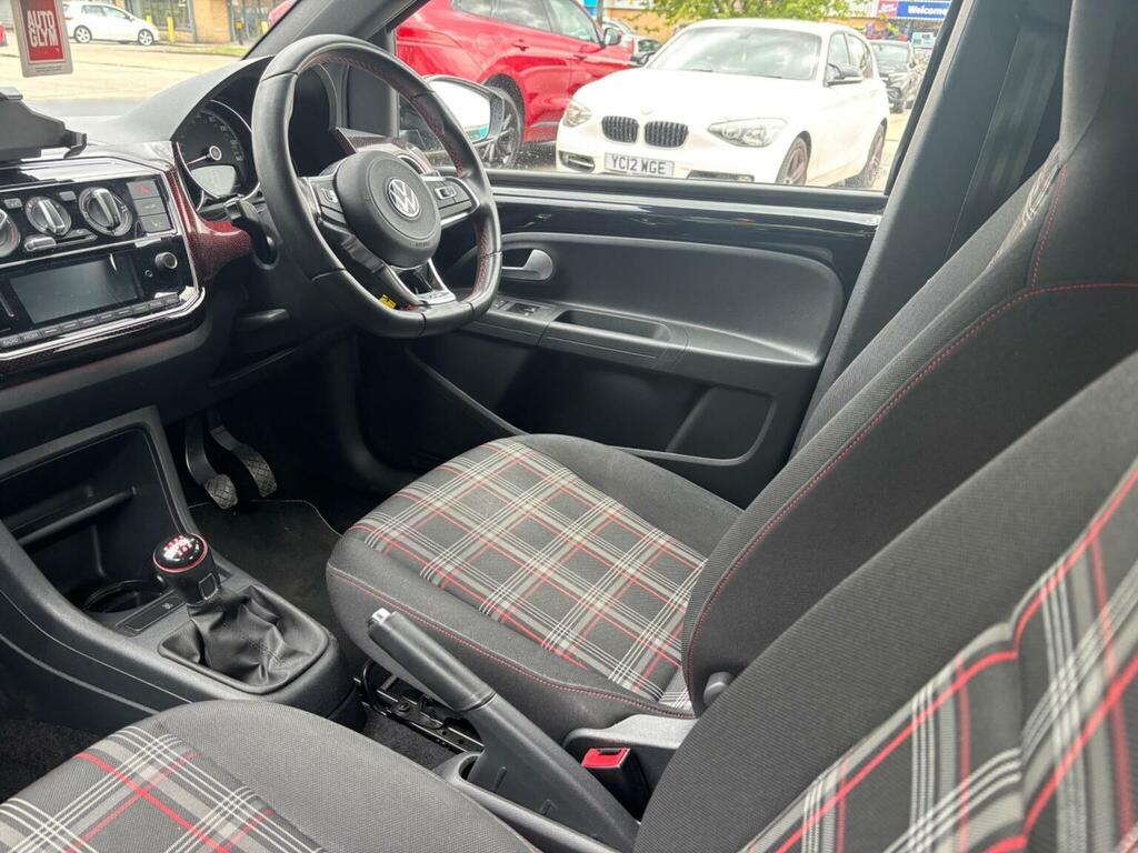Volkswagen Up Hatchback 1.0 Up 202171 Red #11
