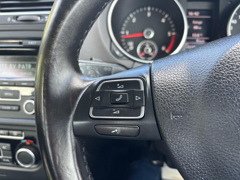 Volkswagen Golf Hatchback 2.0 White #17