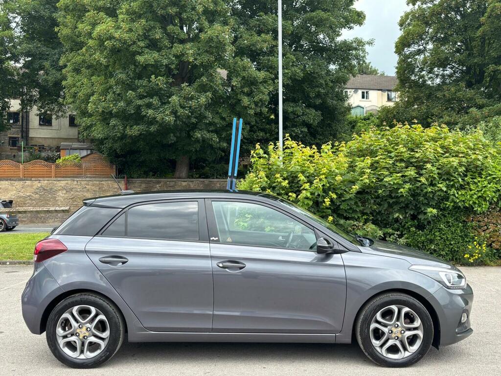 Hyundai I20 Se White #7