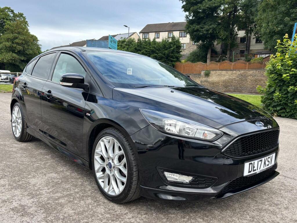 Ford Focus Hatchback 1.5 Tdci St-line Euro 6 Ss 2017 DL17KSV Black #3