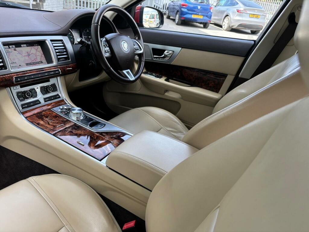 Jaguar XF 2.2 Premium Luxury D Red #33