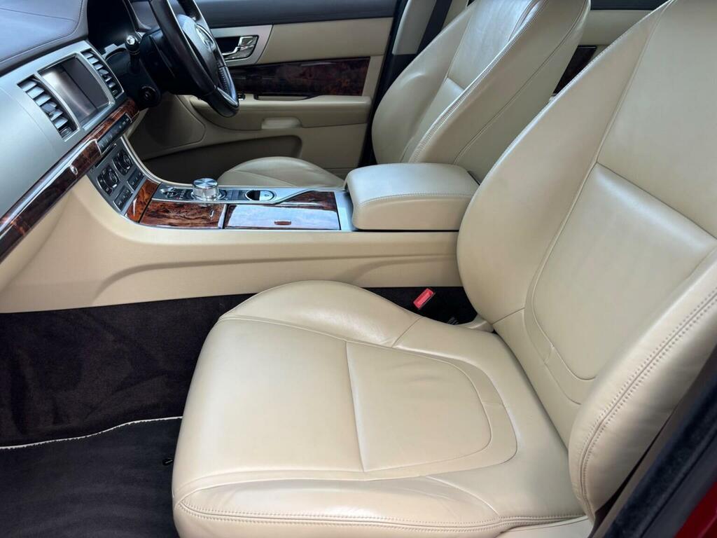 Jaguar XF 2.2 Premium Luxury D Red #15