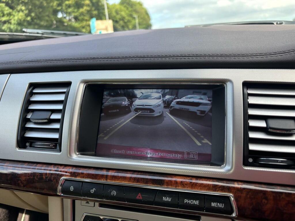 Jaguar XF 2.2 Premium Luxury D Red #11