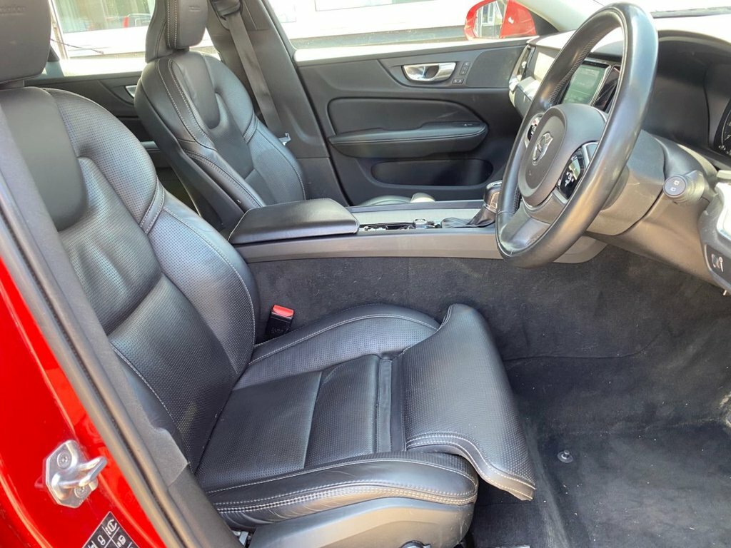 Volvo V60 2L Inscription Pro OE68UGJ Red #4