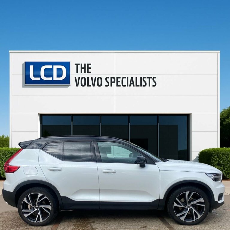 Volvo XC40 2L R-design Pro NK68JYL White #3