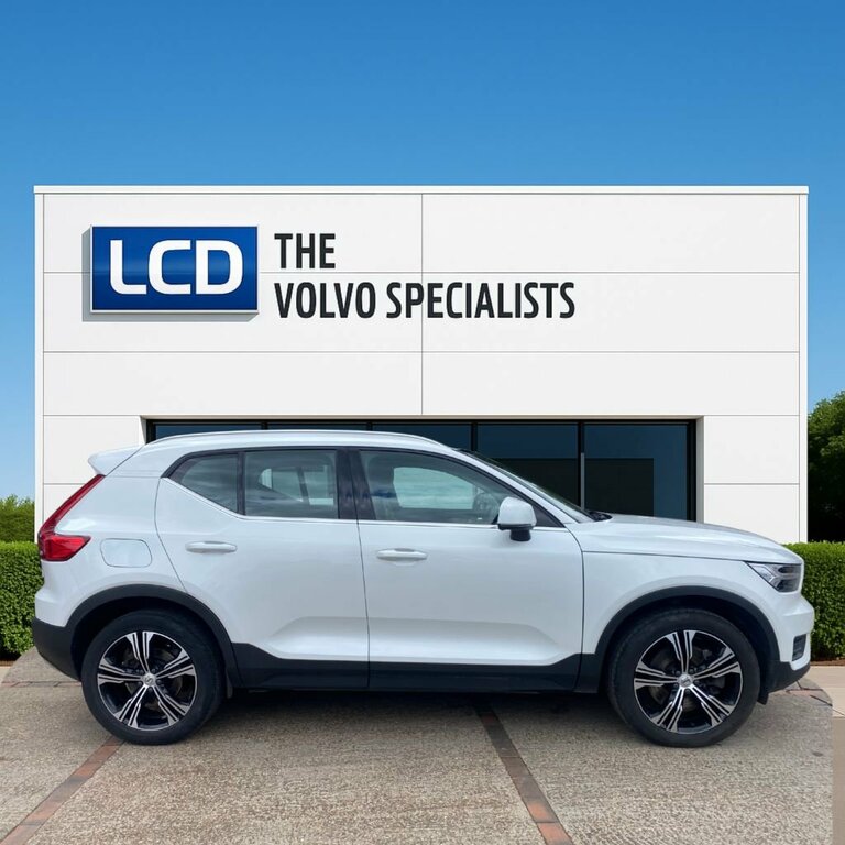 Volvo XC40 1.5L Inscription BL71UGO White #3