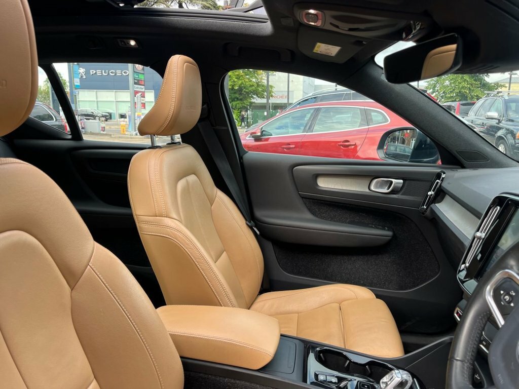 Volvo XC40 2L Inscription Pro AR19AXN Blue #5