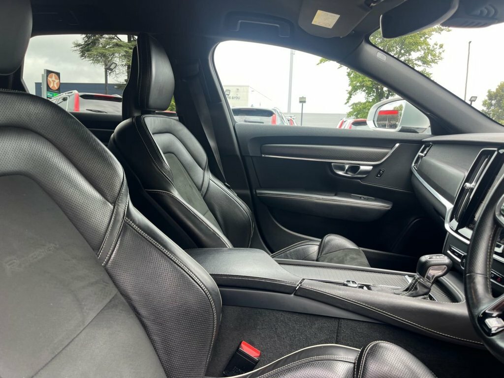 Volvo V90 2L R-design White #3