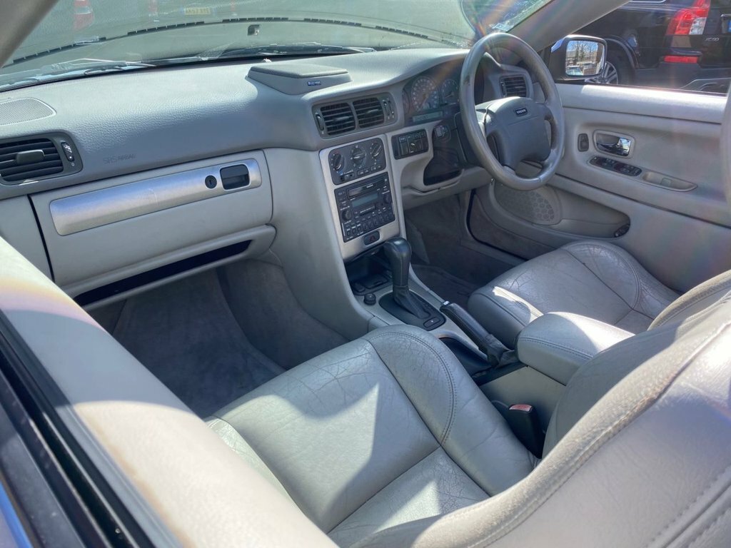 Volvo C70 2.3L Gt Blue #4