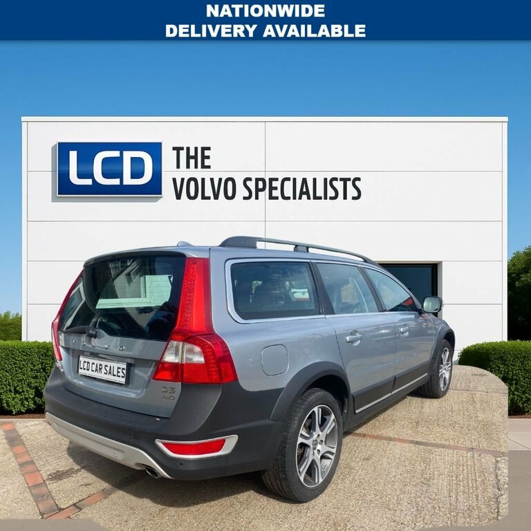 Volvo XC70 2.4L Se Lux Silver #2