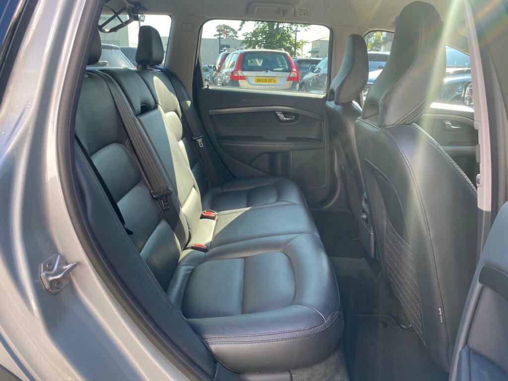 Volvo XC70 2.0 D4 Se Nav Euro 6 Ss Silver #9