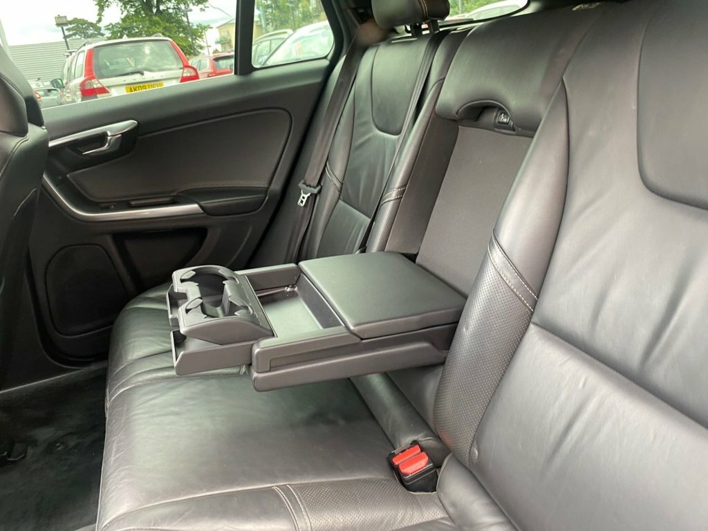 Volvo V60 D4 Inscription Blue #14