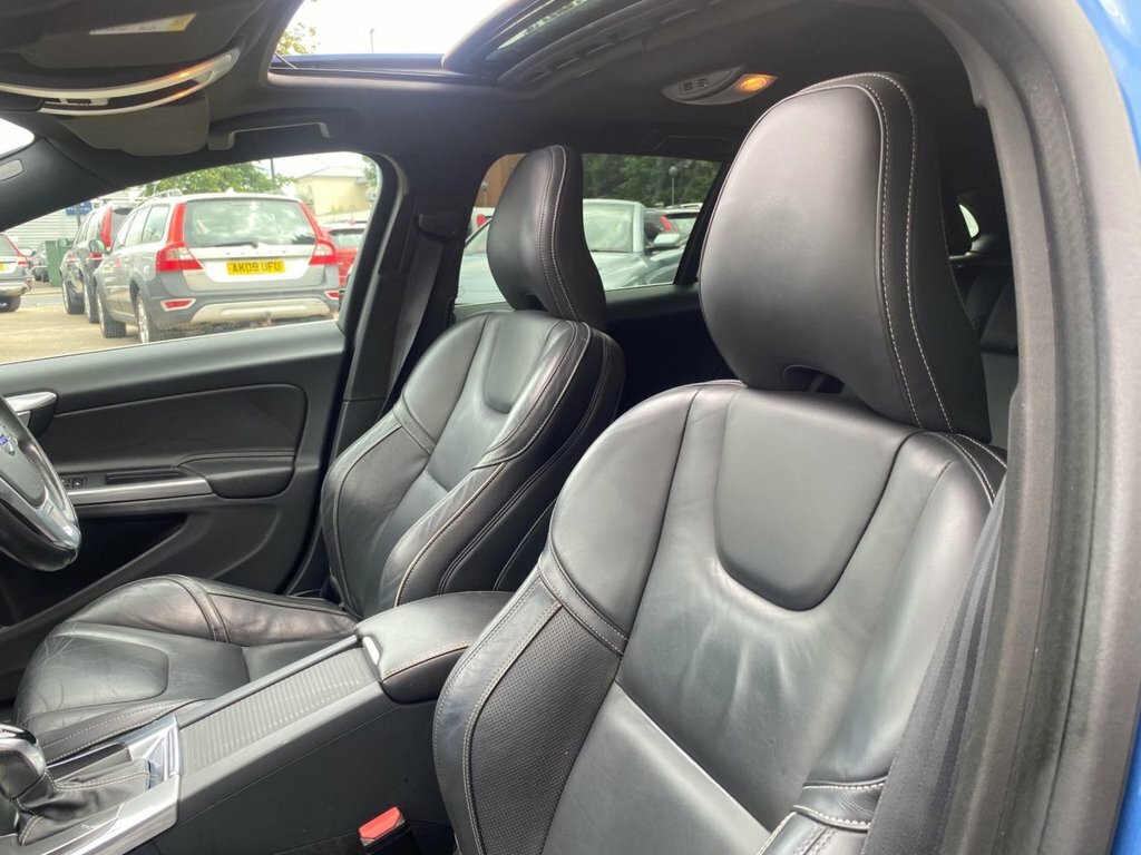 Volvo V60 D4 Inscription Blue #16