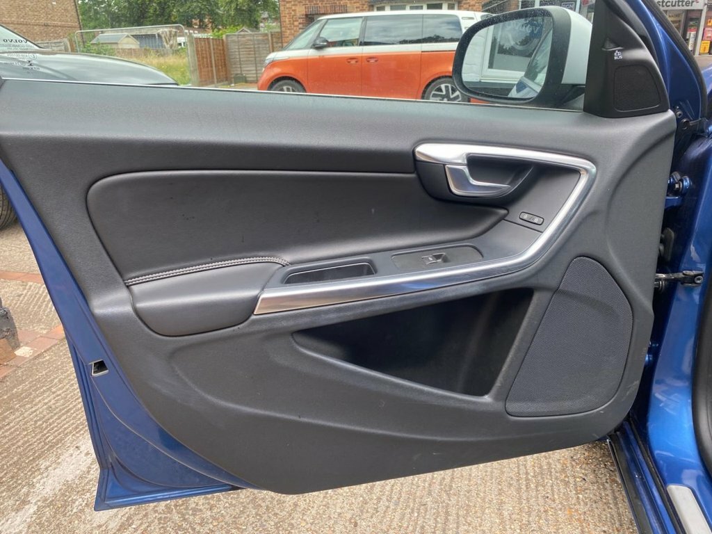 Volvo V60 D4 Inscription Blue #33