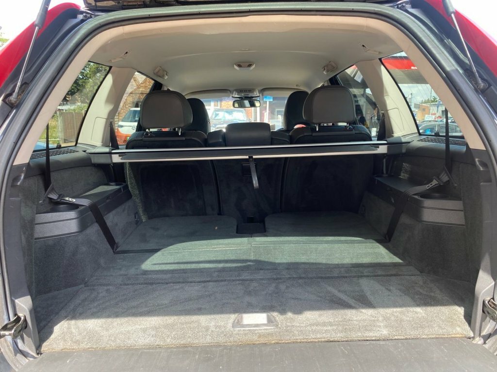 Volvo XC90  Silver #32
