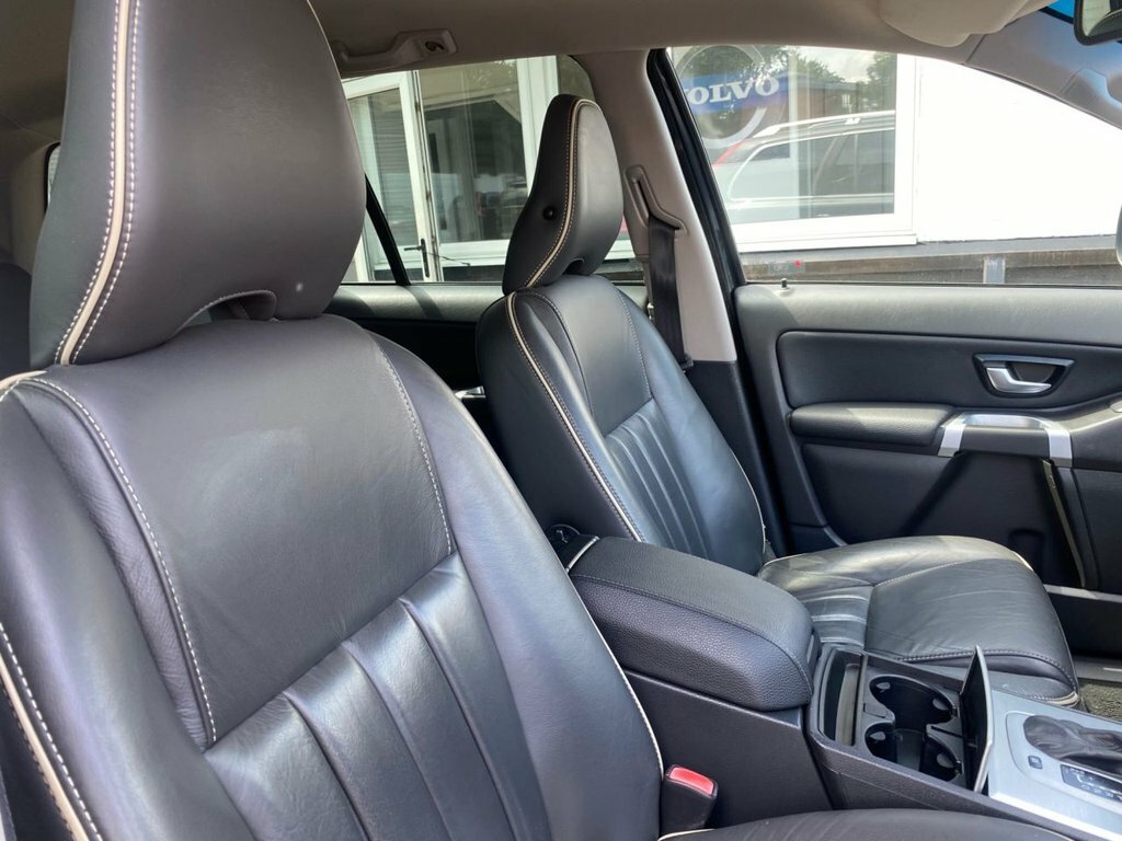 Volvo XC90  Silver #3