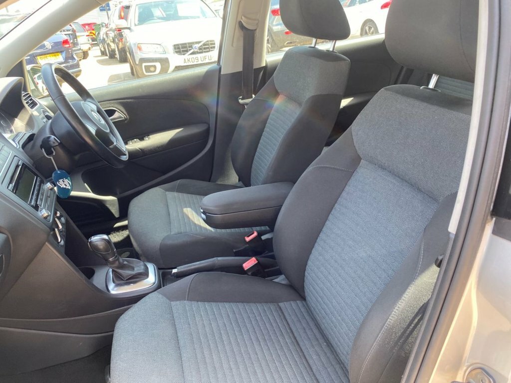 Volkswagen Polo 1.2 60 S Black #20