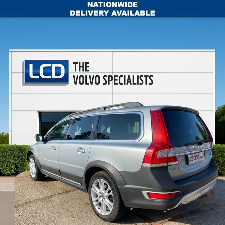 Volvo XC70 2.4L Se Lux Silver #2