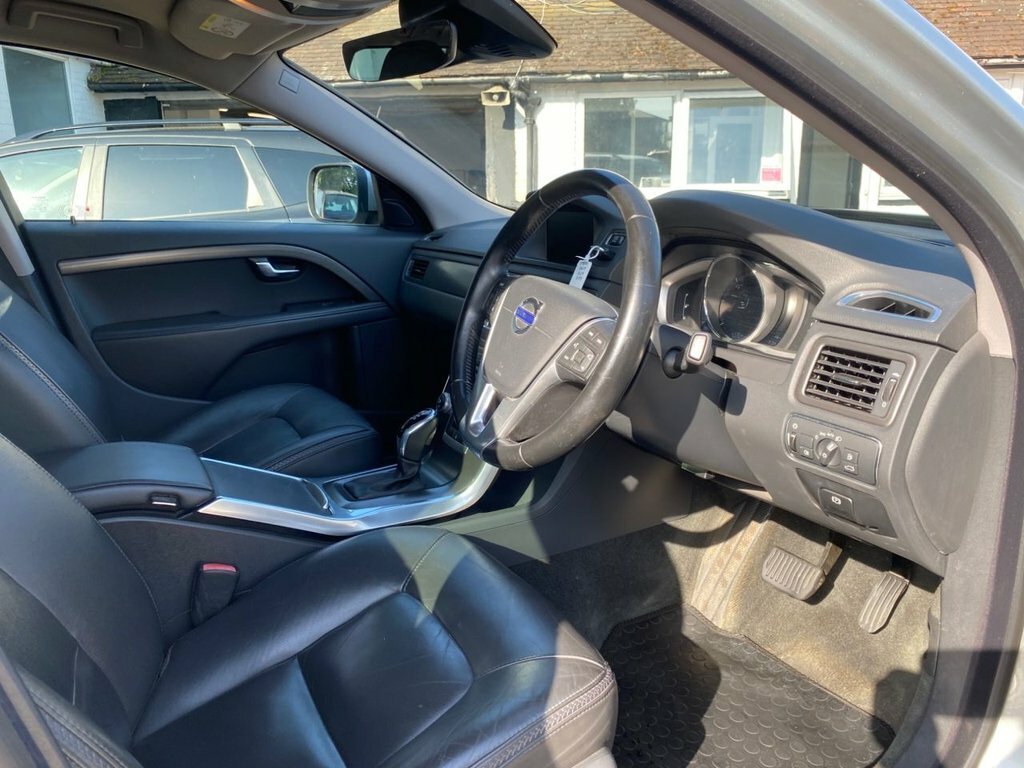 Volvo XC70 D4 Se Lux Blue #7