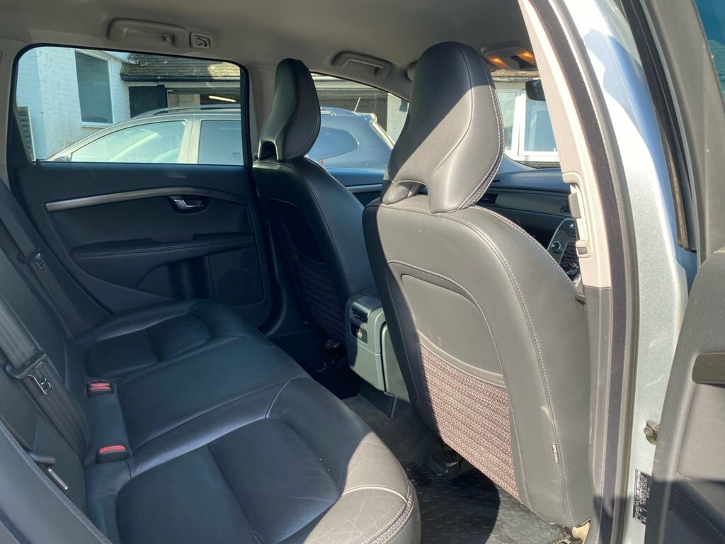 Volvo XC70 D4 Se Lux Blue #12