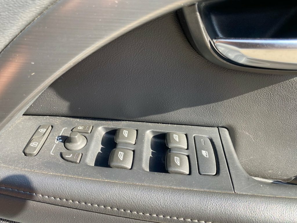 Volvo XC70 D4 Se Lux Blue #29